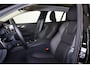 Volvo V60 T6 Recharge AWD Plus Bright - Panorama/schuifdak - Bowers & Wilkins audio - Parkeercamera achter - Verwarmde voorstoelen, stuur & achterbank - Parkeersensoren voor & achter - Elektr. bedienb. voorstoelen met geheugen - Cruise control - 19' LMV