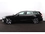 Volvo V60 T6 Recharge AWD Plus Bright - Panorama/schuifdak - Bowers & Wilkins audio - Parkeercamera achter - Verwarmde voorstoelen, stuur & achterbank - Parkeersensoren voor & achter - Elektr. bedienb. voorstoelen met geheugen - Cruise control - 19' LMV