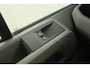Volkswagen Crafter 2.0 TDI 141PK | Bakwagen | Laadklep | Zijdeur | Airco | 3 Zits | Carplay | Navi