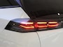 Peugeot e-2008 SUV EV Allure Avantage 54 kWh 156pk | Camera | Dodehoekbewaking | Adaptive Cruise Control