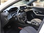 Peugeot e-2008 SUV EV Allure Avantage 54 kWh 156pk | Camera | Dodehoekbewaking | Adaptive Cruise Control