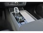 Volvo XC90 T8 Recharge AWD Ultra Dark Exec. Ed. - Luchtvering - Panorama/schuifdak - IntelliSafe Assist & Surround - 360º Camera - Bowers & Wilkins audio - Adaptieve LED koplampen - Verwarmde voorstoelen, stuur & achterbank - Parkeersensoren voor & achter - Elektr. bedienb. voorstoelen met geheugen - Head up display - Draadloze tel. lader - Extra getint glas - 22' LMV