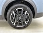 Peugeot e-5008 SUV Allure Avantage 73 kWh 210pk | DEMO | 503km WLTP Actieradius | 7 Zitplaatsen | Navigatie | 360° Camera | Half lederen AGR stoelen | Stoel- en stuurverwarming | Adaptieve Cruise Control | Climate Control | Parkeersensoren v+a | Dodehoeksensor | Led koplampen | Keyless | Draadloze Apple Carplay / Android Auto + Telefoonlader | Donker getint glas | Trekhaak | 19" Lichtmetalen velgen |
