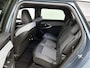 Peugeot e-5008 SUV Allure Avantage 73 kWh 210pk | DEMO | 503km WLTP Actieradius | 7 Zitplaatsen | Navigatie | 360° Camera | Half lederen AGR stoelen | Stoel- en stuurverwarming | Adaptieve Cruise Control | Climate Control | Parkeersensoren v+a | Dodehoeksensor | Led koplampen | Keyless | Draadloze Apple Carplay / Android Auto + Telefoonlader | Donker getint glas | Trekhaak | 19" Lichtmetalen velgen |