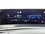 Peugeot e-5008 SUV Allure Avantage 73 kWh 210pk | DEMO | 503km WLTP Actieradius | 7 Zitplaatsen | Navigatie | 360° Camera | Half lederen AGR stoelen | Stoel- en stuurverwarming | Adaptieve Cruise Control | Climate Control | Parkeersensoren v+a | Dodehoeksensor | Led koplampen | Keyless | Draadloze Apple Carplay / Android Auto + Telefoonlader | Donker getint glas | Trekhaak | 19" Lichtmetalen velgen |