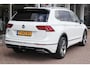 Volkswagen Tiguan Allspace 2.0 TDI 150pk DSG Highline Business R-line 7p. | Panoramadak | Trekhaak | Navigatie | PDC | Stoelverwarming