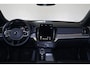 Volvo XC90 T8 Recharge AWD Ultra Dark Exec. Ed. - Luchtvering - Panorama/schuifdak - IntelliSafe Assist & Surround - 360º Camera - Bowers & Wilkins audio - Adaptieve LED koplampen - Verwarmde voorstoelen, stuur & achterbank - Parkeersensoren voor & achter - Elektr. bedienb. voorstoelen met geheugen - Head up display - Draadloze tel. lader - Extra getint glas - 22' LMV