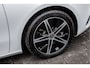 Mercedes-Benz A-klasse 250 e Luxury Line Panoramadak/ Trekhaak/ Leer/ Stoelverwarming