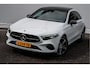 Mercedes-Benz A-klasse 250 e Luxury Line Panoramadak/ Trekhaak/ Leer/ Stoelverwarming