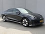 Hyundai Ioniq 6 Connect 77.4 kWh / SOH 100% / Fabrieksgarantie tot 12-2029 / HUD / Adaptieve Cruise / Warmtepomp / Navigatie / Camera  / Dodehoek Detectie / Elektr. Stoel / Elektr. Achterklep / Stoel & Stuurwiel Verwarming / CCS Snelladen /