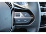 Peugeot e-2008 EV GT Avantage 54 kWh | Fase 3 laden | SOH 97% | Navigatie | Camera voor + achter | Apple carplay | NL auto | 10.500km |