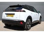 Peugeot e-2008 EV GT Avantage 54 kWh | Fase 3 laden | SOH 97% | Navigatie | Camera voor + achter | Apple carplay | NL auto | 10.500km |