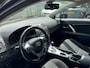 Toyota Avensis Wagon 1.8 VVTi Business AUTOMAAT CAMERA TREKHAAK CRUISE BOEKJES VOL