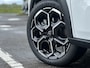 Citroën C3 1.2 Hybrid 110pk Max | Comfort Stoelen | Apple Carplay/Android Auto | Parkeercamera/-sensoren | Full LED | DAB | Cruise Control | Climate Control | Draadloze telefoonlader |
