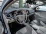Volvo V40 Cross Country 1.5 T3 Aut. Momentum | Blis | 18" LMV | Winter Pack