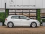 Volkswagen Golf 1.0 eTSI Life | Clima | Ambient | Carplay |