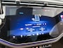 Mercedes-Benz E-klasse 300 e Business Solution AMG | Premium pakket | Winterpakket | Nightpakket | Leder pakket | 360° camera | Trekhaak | Panoramaschuifdak | 20-inch multi-spaak AMG velgen | GUARD 360° | Burmester® 4D surround sound |