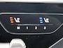 Mercedes-Benz E-klasse 300 e Business Solution AMG | Premium pakket | Winterpakket | Nightpakket | Leder pakket | 360° camera | Trekhaak | Panoramaschuifdak | 20-inch multi-spaak AMG velgen | GUARD 360° | Burmester® 4D surround sound |