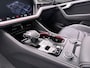 Volkswagen Touareg 3.0 TSi eHybrid 4MOTION Elegance Panoramaschuif-kanteldak - IQ Light - ErgoComfort-stoelen - Leer - Head-updisplay - Trekhaak - 360 Camera -Luchtvering