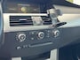 BMW 5-Serie 520i | Carplay | Elek. Schuif-/Kanteldak | Xenon | Cruise Control | Parkeersensoren voor/achter | Stoelverwarming