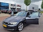 BMW 3-Serie 320i AUT PANO NAVI PSENSOR LEDER CRUISE 2 X SLEUTELS