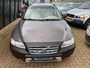 Volvo XC70 2.5 T Summum Automaat AWD 210PK LEER / NAVI / TREKHAAK