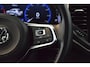 Volkswagen T-Roc 1.5 TSI Sport Business R Line|Panorama dak|Trekhaak afneembaar|Stoelverwarming|Carplay