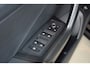 Volkswagen T-Roc 1.5 TSI Sport Business R Line|Panorama dak|Trekhaak afneembaar|Stoelverwarming|Carplay