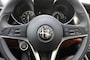 Alfa Romeo Giulia 2.0T SUPER/ORIG.NL/GEDOCUMENTEERD/ELEKT.STOELEN/ STOEL.STUUR.VERW/17'
