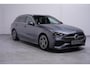 Mercedes-Benz C-klasse Estate 180 AMG Line NAP 1e eigen. ACC digi-dashboard electr bediende stoelen met memo 360 camera DAB-ontvangst panodak-glasuitv. PDC v+a electrische-achterklep schakelflippers private-glas led-verlichting drivers-assist sportstoelen met lederen/alcantara bekleding