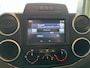 Peugeot Partner Tepee 1.2 Turbo 110PK Active | Uniek lage km stand: 38500 | Navigatie | Apple Carplay / Android Auto | Airco | Camera | Ruime Gezinsauto | 2x Zijschuifdeur | Uitneembare Stoelen | All Season Banden | Parkeersensoren | Dakrails |