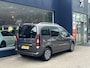 Peugeot Partner Tepee 1.2 Turbo 110PK Active | Uniek lage km stand: 38500 | Navigatie | Apple Carplay / Android Auto | Airco | Camera | Ruime Gezinsauto | 2x Zijschuifdeur | Uitneembare Stoelen | All Season Banden | Parkeersensoren | Dakrails |