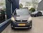 Peugeot Partner Tepee 1.2 Turbo 110PK Active | Uniek lage km stand: 38500 | Navigatie | Apple Carplay / Android Auto | Airco | Camera | Ruime Gezinsauto | 2x Zijschuifdeur | Uitneembare Stoelen | All Season Banden | Parkeersensoren | Dakrails |