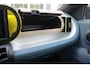 Fiat Grande Panda 1.2 110PK Hybrid LA PRIMA | WINTERPACK: STOEL/STUUR/VOORRUIT VERWARMING | DRAADLOZE APPLE CARPLAY/ANDROID AUTO | NAVIGATIE | ACHTERUITRIJCAMERA | PARKEERSENSOREN VOOR + ACHTER | DRAADLOZE TELEFOONLADER | LED KOPLAMPEN | CLIMATE CONTROL | 17" LICHTMETALEN VELGEN | PRIVACY GLASS | ACHTERSPOILER | CRUISE CONTROL |