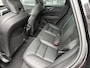 Volvo XC60 2.0 B5 Momentum Exclusive ** Panodak ** Trekhaak ** Leder *** HUD ** 360 camera