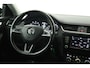 Skoda Octavia Combi 1.0 TSI Greentech Style Business (NAVIGATIE, STOELVERWARMING, PARKEERSENSOREN)