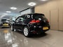 Volkswagen Golf 1.0 TSI Connected Series * Dealer onderhouden / Navigatie / Camera / NL Auto *