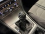 Volkswagen Golf 1.0 TSI Connected Series * Dealer onderhouden / Navigatie / Camera / NL Auto *