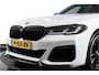 BMW 5-Serie 545e xDrive High Executive M Sport | Maxton-Pakket | Speciaal uitlaatsyst. | Harmon/Kardon | Dig. Cockpit | Cruise | Stoel-+Stuurverw. | Camera | PDC | NAV+App. Connect | Auto. Airco | LM 20" |