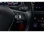 Volkswagen T-Roc 1.5 TSI Style Automaat (NAVIGATIE, PARKEERSENSOREN, CARPLAY, STUURBEDIENING)