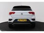 Volkswagen T-Roc 1.5 TSI Style Automaat (NAVIGATIE, PARKEERSENSOREN, CARPLAY, STUURBEDIENING)