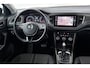 Volkswagen T-Roc 1.5 TSI Style Automaat (NAVIGATIE, PARKEERSENSOREN, CARPLAY, STUURBEDIENING)