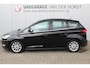 Ford C-Max 1.0-100pk Titanium. Nette, goed onderhouden hoogzitter ! Autm. airco dual, stoel-, stuur- en voorraamverwarming, parkeersensoren v+a, park assist, cruise control, r/cd, navigatie, telefoonvoorb., trekhaak etc.