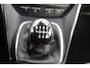 Ford C-Max 1.0-100pk Titanium. Nette, goed onderhouden hoogzitter ! Autm. airco dual, stoel-, stuur- en voorraamverwarming, parkeersensoren v+a, park assist, cruise control, r/cd, navigatie, telefoonvoorb., trekhaak etc.