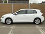 Volkswagen Golf 1.0 TSI Life Business Stoel- en stuurverwarming | LED verlichting | Adaptieve cruise control | Climate control | Navigatiesysteem | Ergoactive bestuurdersstoel | DAB | Parkeersensoren voor en achter