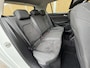 Volkswagen Golf 1.0 TSI Life Business Stoel- en stuurverwarming | LED verlichting | Adaptieve cruise control | Climate control | Navigatiesysteem | Ergoactive bestuurdersstoel | DAB | Parkeersensoren voor en achter