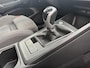 Volkswagen Golf 1.0 TSI Life Business Stoel- en stuurverwarming | LED verlichting | Adaptieve cruise control | Climate control | Navigatiesysteem | Ergoactive bestuurdersstoel | DAB | Parkeersensoren voor en achter