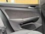Volkswagen Golf 1.0 TSI Life Business Stoel- en stuurverwarming | LED verlichting | Adaptieve cruise control | Climate control | Navigatiesysteem | Ergoactive bestuurdersstoel | DAB | Parkeersensoren voor en achter