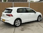 Volkswagen Golf 1.0 TSI Life Business Stoel- en stuurverwarming | LED verlichting | Adaptieve cruise control | Climate control | Navigatiesysteem | Ergoactive bestuurdersstoel | DAB | Parkeersensoren voor en achter
