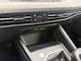 Volkswagen Golf 1.0 TSI Life Business Stoel- en stuurverwarming | LED verlichting | Adaptieve cruise control | Climate control | Navigatiesysteem | Ergoactive bestuurdersstoel | DAB | Parkeersensoren voor en achter